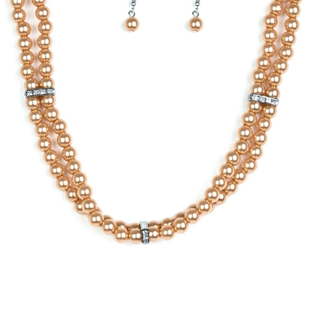 Paparazzi Brown Pearl Necklace with Rhinestones Put On Your Party Dress Fashion